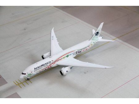 1 200 Aeromexico B7879 on Sale